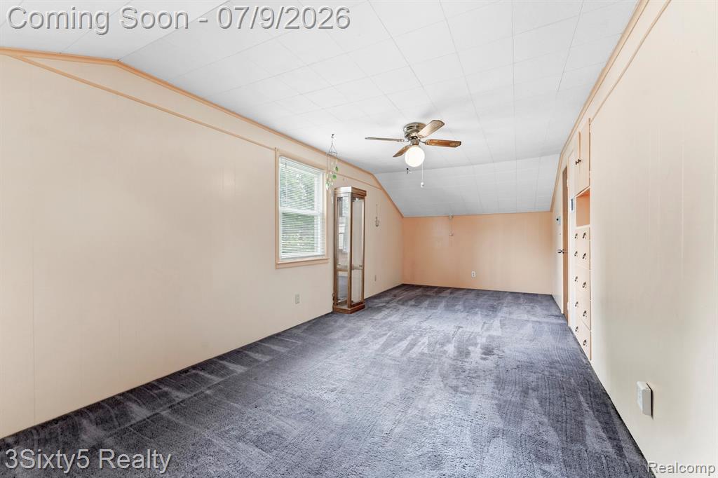 460 Manatee Avenue, Hazel Park, MI 48030 — Photo 14