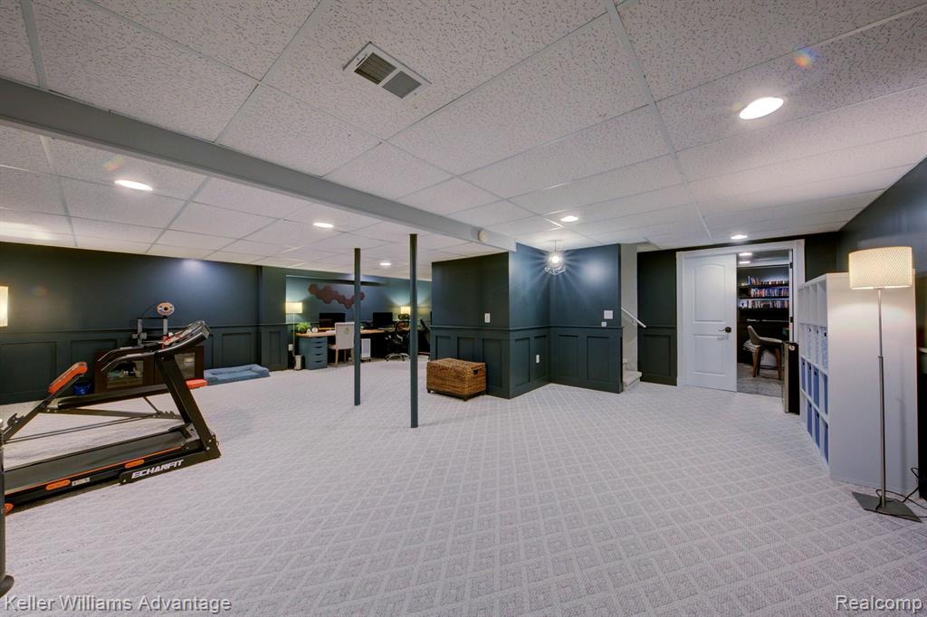 47694 EDINBURGH Drive, Plymouth, MI 48170 — Photo 65