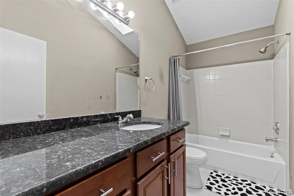 44808 Rivergate Drive, Clinton Twp, MI 48038 — Photo 29