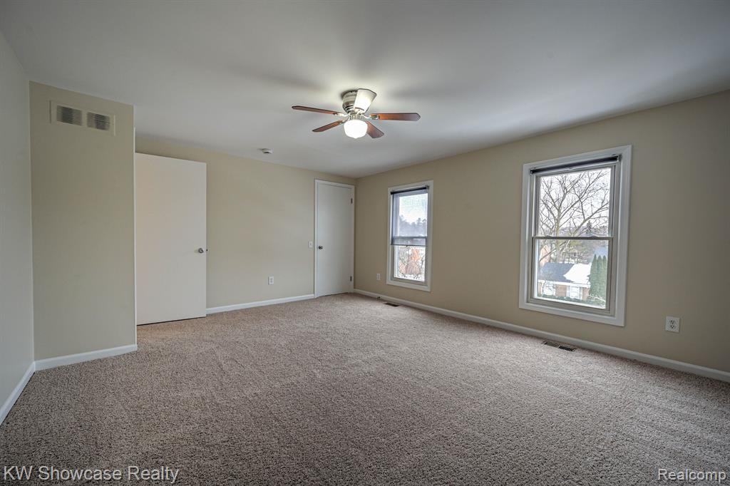 4238 STILL MEADOW Lane, West Bloomfield, MI 48323 — Photo 41