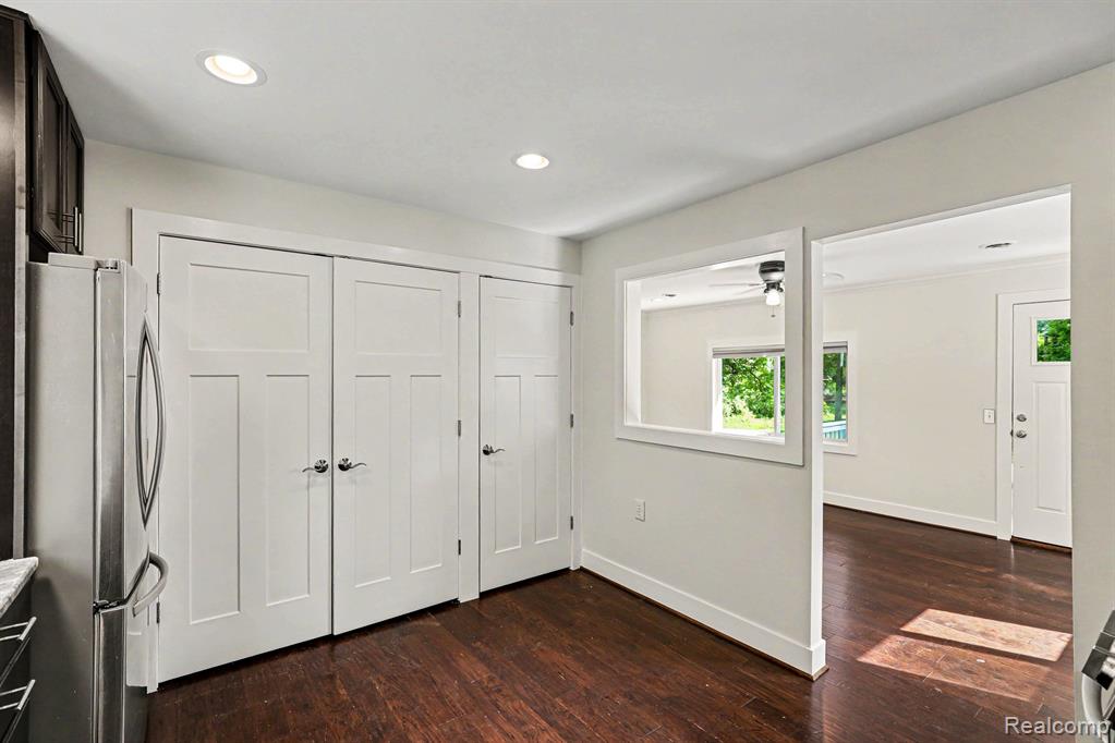 9315 Hillcrest Road, Clarkston, MI 48348 — Photo 12