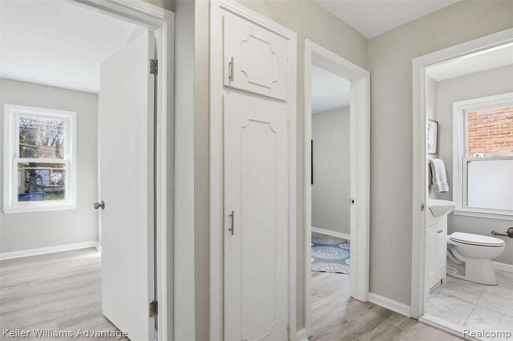 9981 Hazelton, Redford, MI 48239 — Photo 17