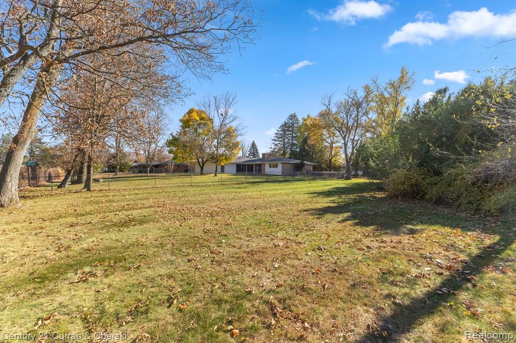 446 LINDEN Court, Saline, MI 48176 — Photo 49
