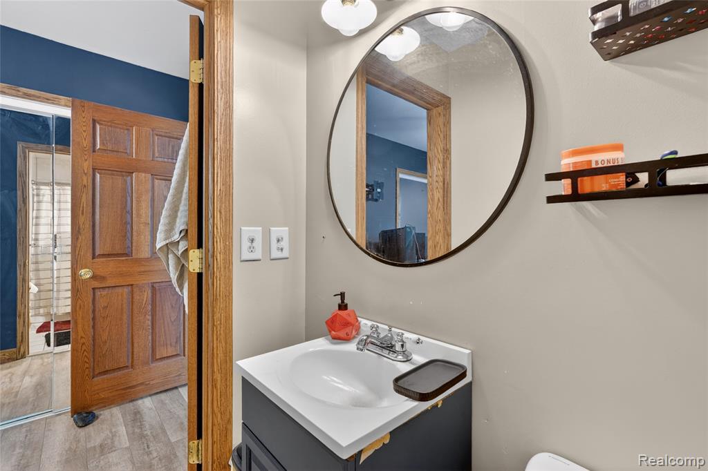 6235 Flushing Road, Flushing, MI 48433 — Photo 37