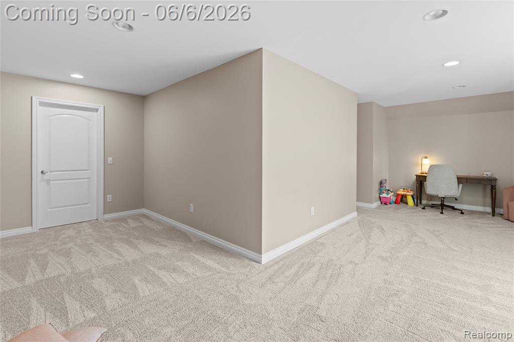 10242 Beacon Court, Grand Blanc, MI 48439 — Photo 49