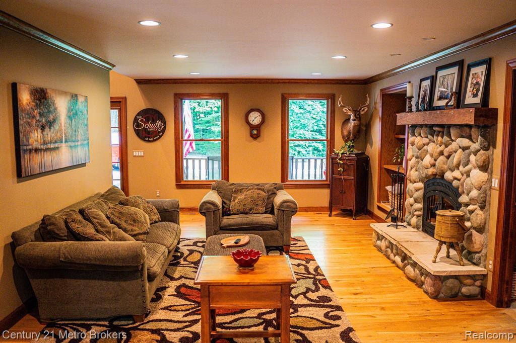 4191 Crystal Creek Estates, Lapeer, MI 48446 — Photo 8