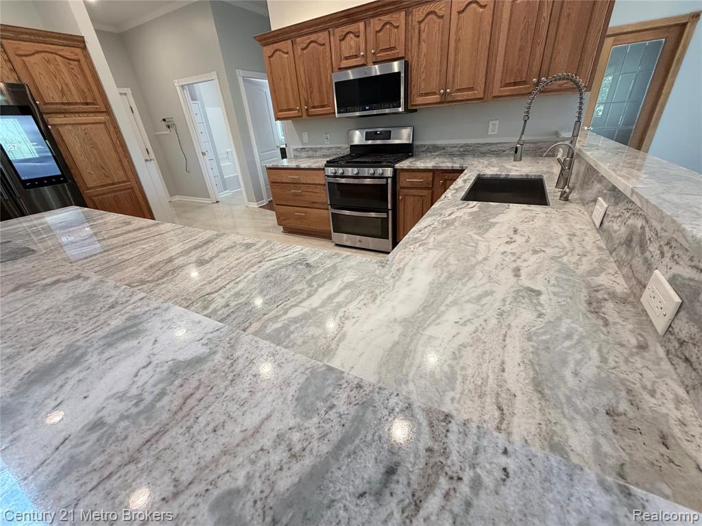 5484 Wakefield Road, Grand Blanc, MI 48439 — Photo 11