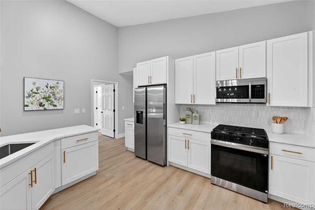 61019 Evergreen Court, South Lyon, MI 48178 — Photo 15