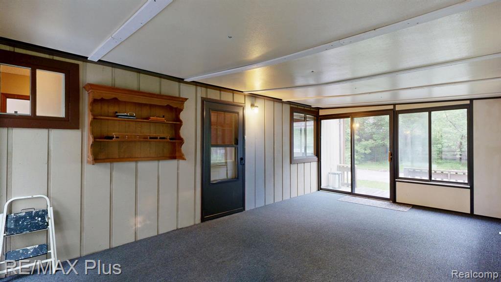 2047 Hickory Drive, Lapeer, MI 48446 — Photo 33