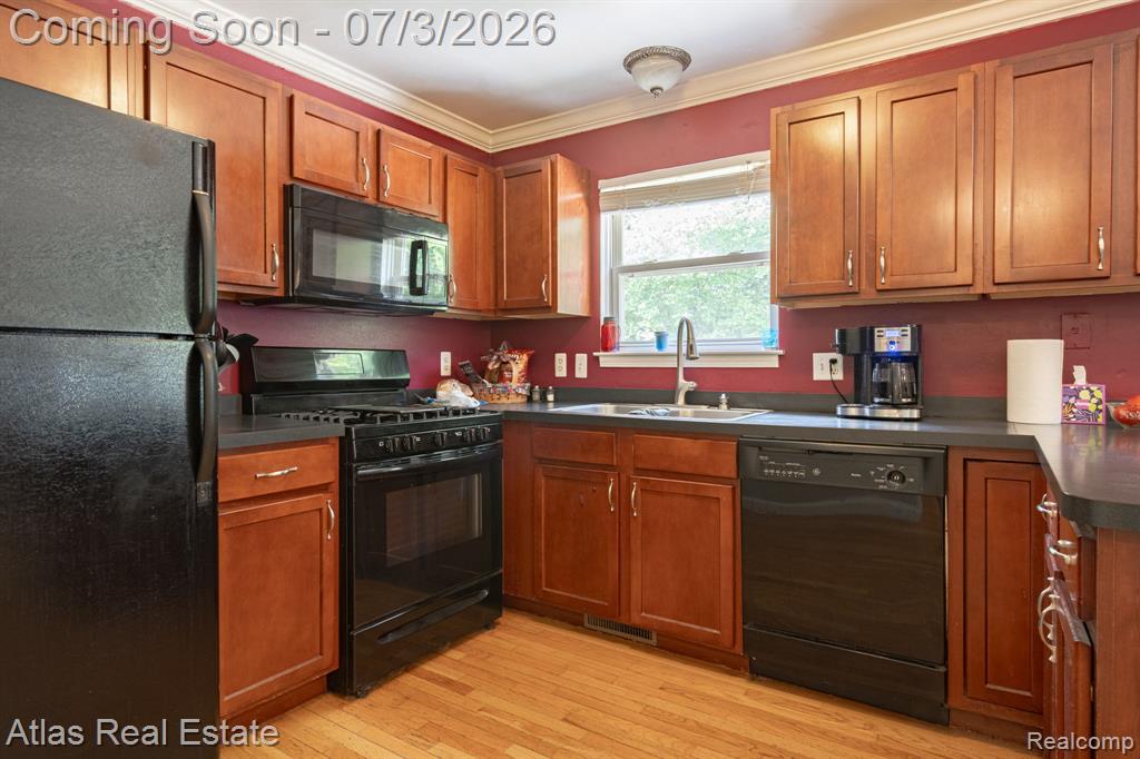 16166 Whitehead Drive, Linden, MI 48451 — Photo 13