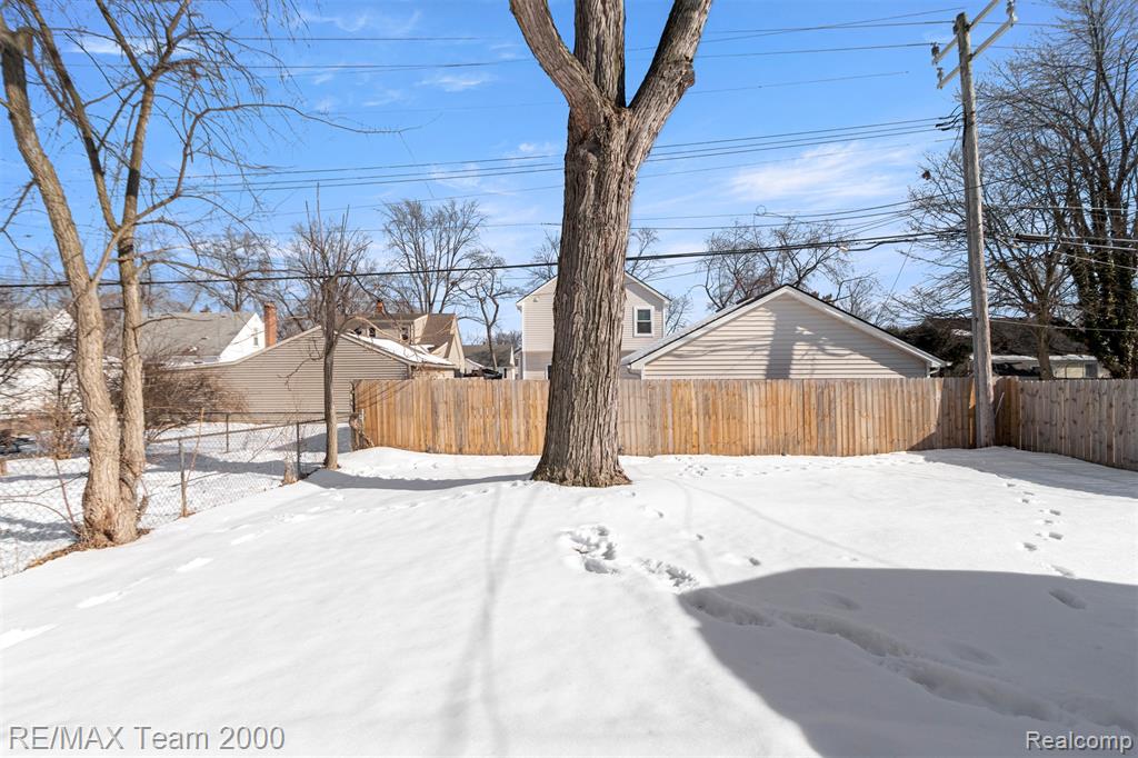 2076 Thomas Avenue, Berkley, MI 48072 — Photo 53