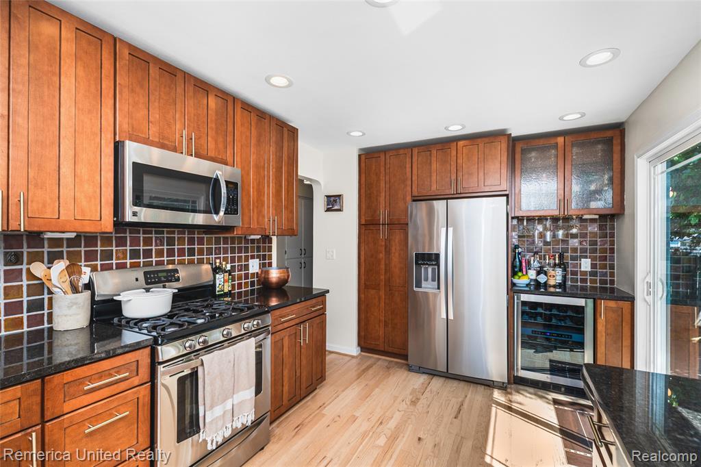 717 S Edgeworth Avenue, Royal Oak, MI 48067 — Photo 21