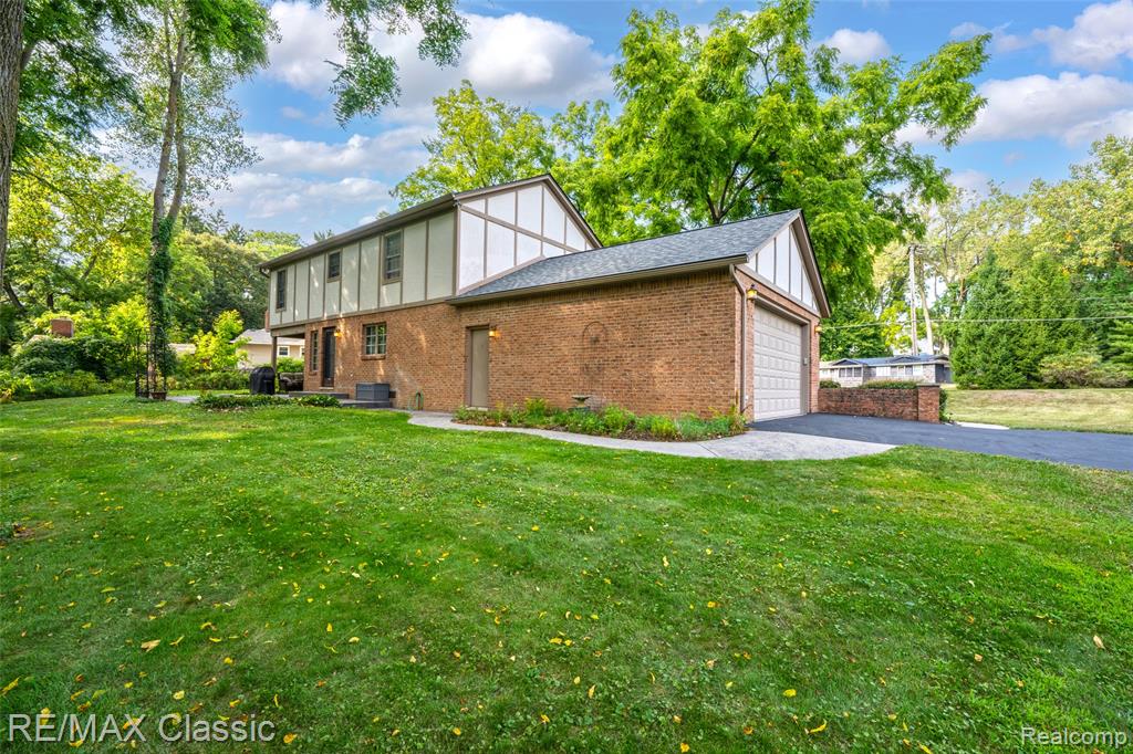 43421 Cottisford Street, Novi, MI 48167 — Photo 10