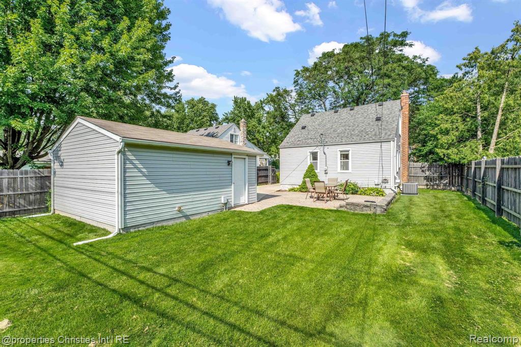 4095 CUMMINGS Avenue, Berkley, MI 48072 — Photo 32