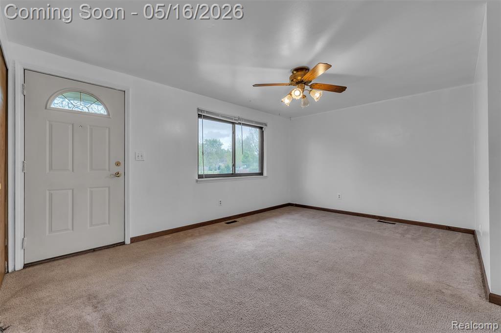 11 Faust Court, Ann Arbor, MI 48108 — Photo 6