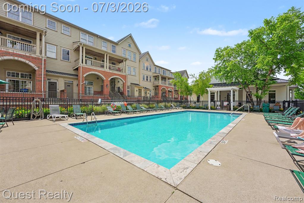 168 Amys Walk Walk, Auburn Hills, MI 48326 — Photo 27