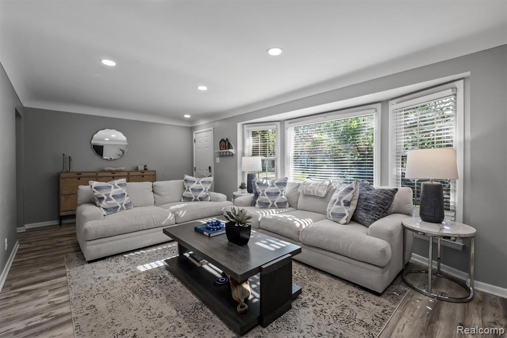 803 Oakridge Avenue, Royal Oak, MI 48067 — Photo 10