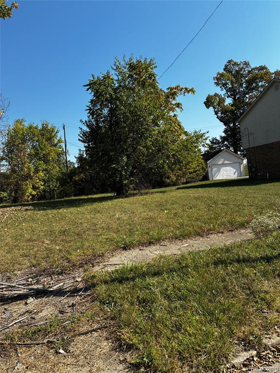 19426 Troy PL Place, Detroit, MI 48203