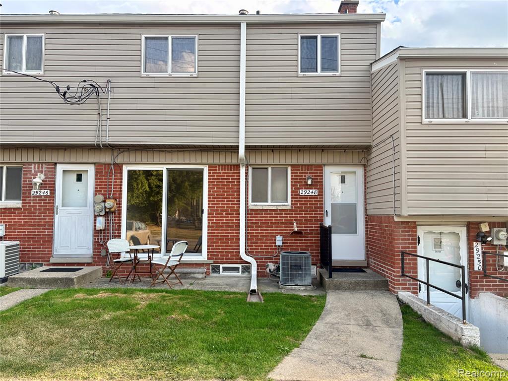 29248 Manchester Street, Westland, MI — Photo 2