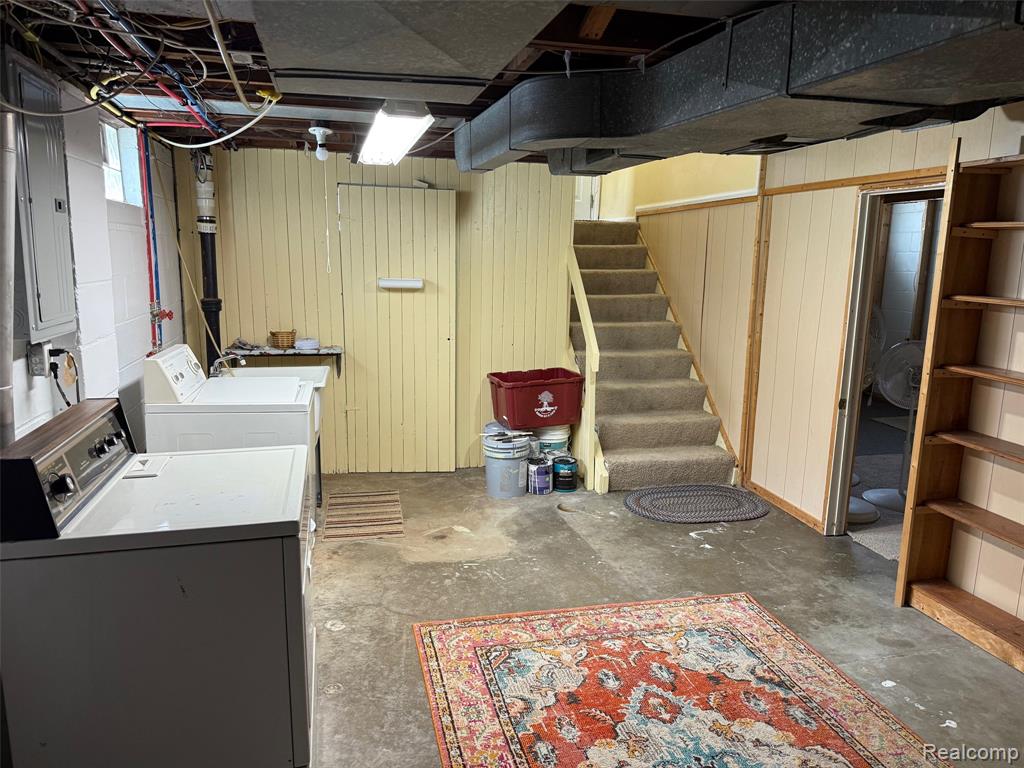 8060 Standard, Center Line, MI 48015 — Photo 26