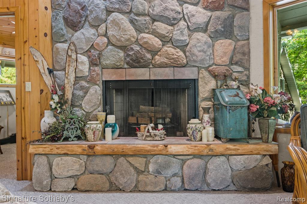 11436 Lakeview Road NE, Bear Lake, MI 49646 — Photo 8