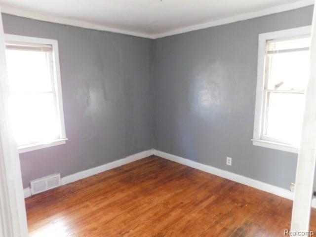 15864 BRINGARD Drive, Detroit, MI 48205 — Photo 6