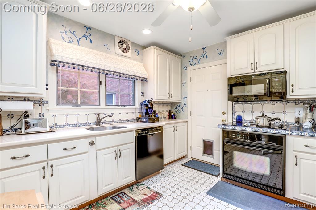 764 Harcourt Road, Grosse Pointe Park, MI 48230 — Photo 10