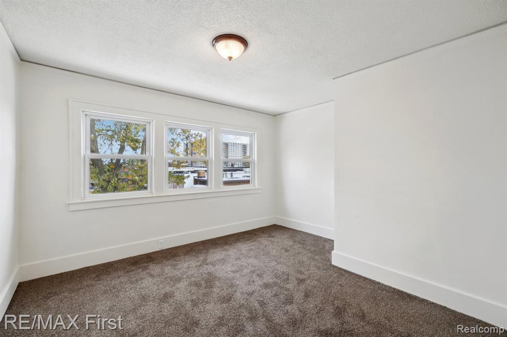 7726 Coolidge, Center Line, MI 48015 — Photo 13