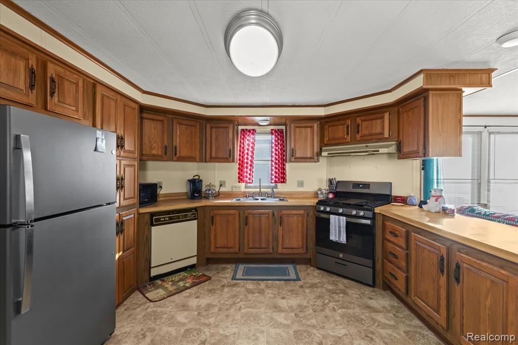 1948 Meadowlark Lane, Kimball, MI — Photo 10
