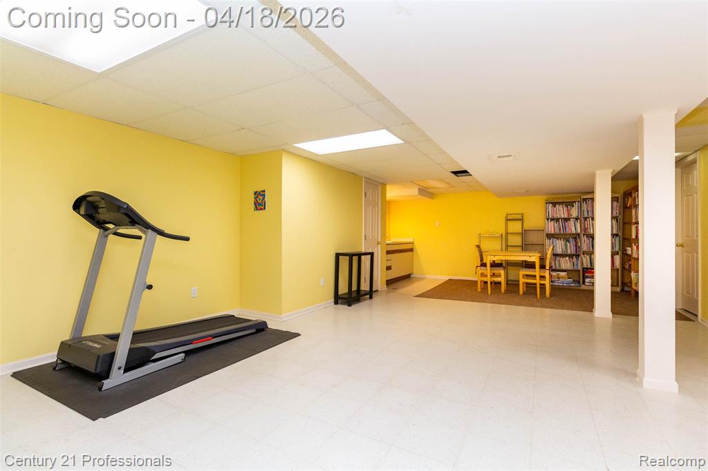 1256 Autumn Drive, Troy, MI 48098 — Photo 42