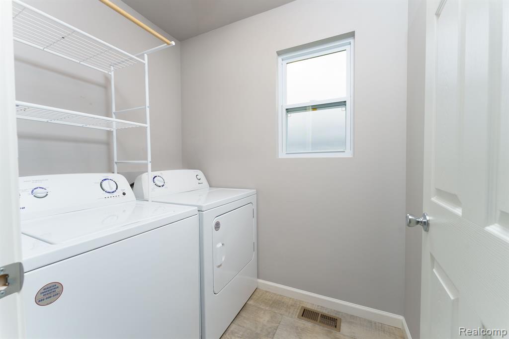 3078 IVY WOOD Circle, Howell, MI 48855 — Photo 16