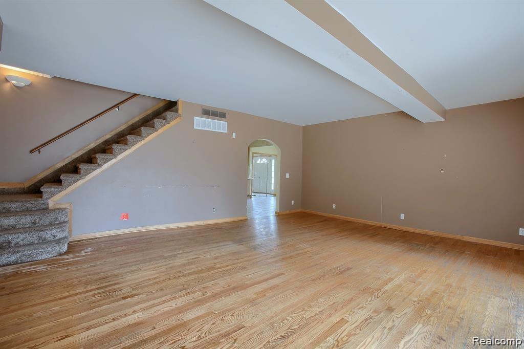 50928 REDWOOD Lane, New Baltimore, MI 48047 — Photo 6