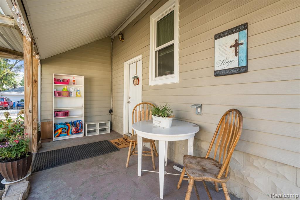 4400 Louella Drive, Waterford, MI 48329 — Photo 14