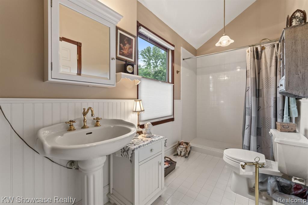 6476 Andersonville Road, Waterford, MI 48329 — Photo 38