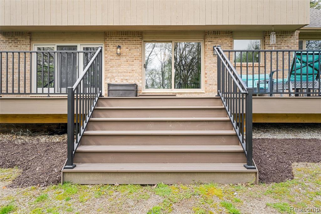46611 Darwood Court, Plymouth, MI 48170 — Photo 71