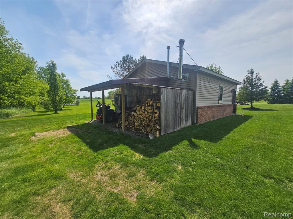 10331 Pine Valley Drive, Grand Blanc, MI 48439 — Photo 38