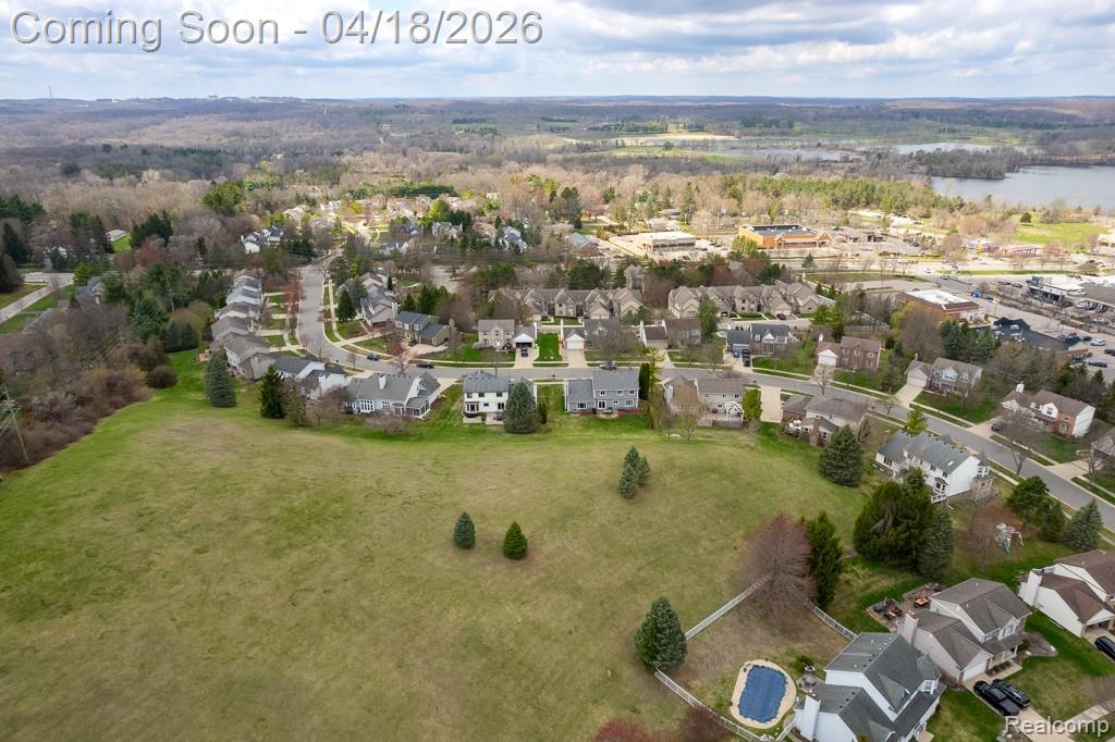 523 Dorchester Way, Milford, MI 48381 — Photo 41