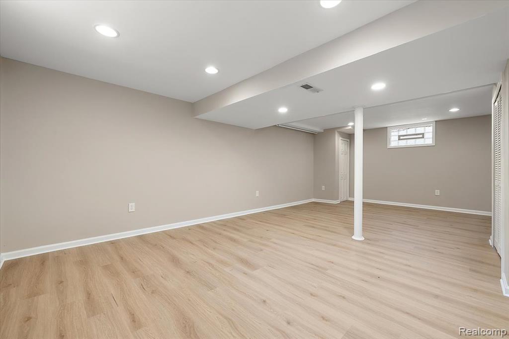 776 W LINCOLN Street, Birmingham, MI 48009 — Photo 32