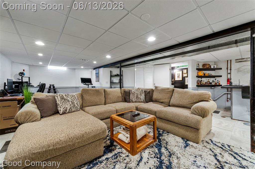 18489 Matthew Drive, Clinton Twp, MI 48035 — Photo 24