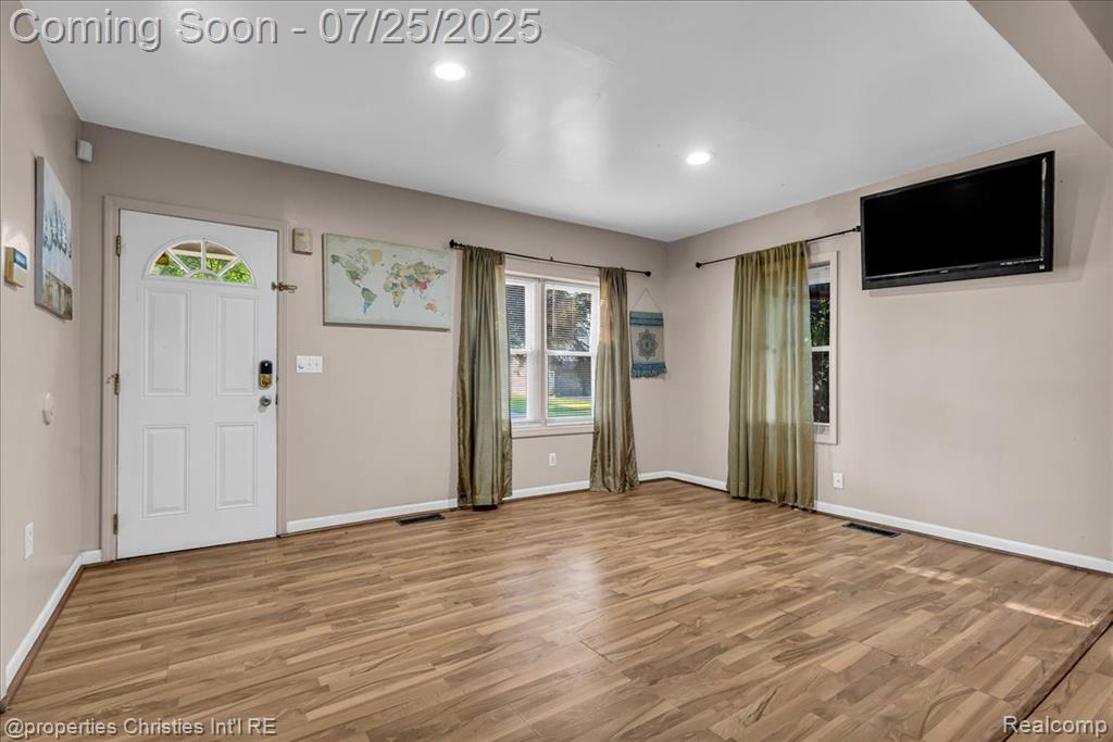6028 Edmund Street, Romulus, MI 48174 — Photo 2