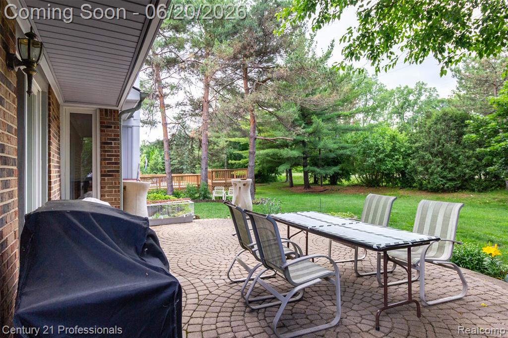 6241 Smithfield Drive, Troy, MI 48085 — Photo 52