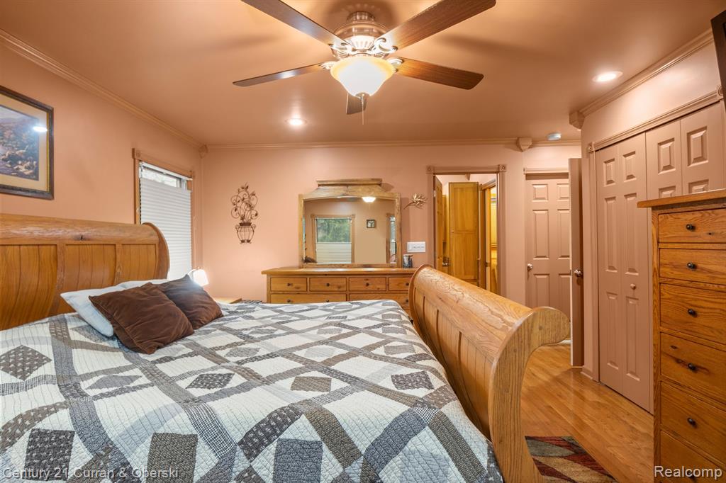 425 KENT Street, Carleton, MI 48117 — Photo 18