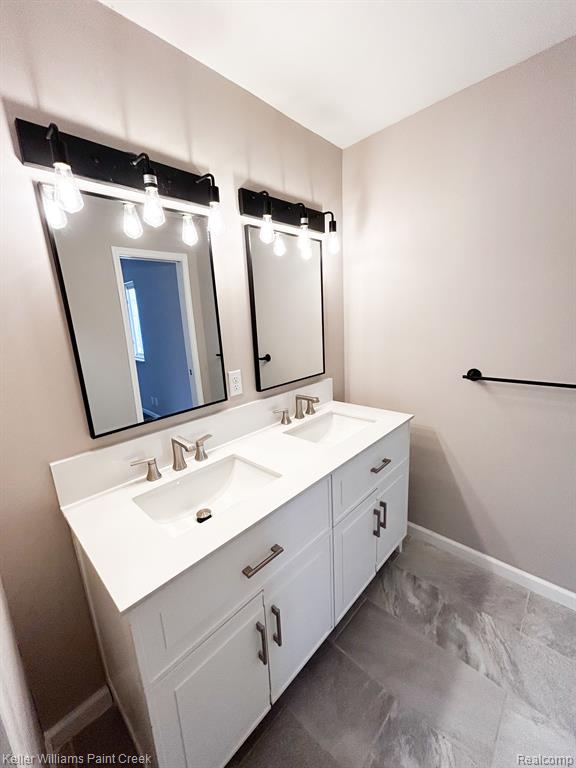 5832 OPALINE Drive, Waterford, MI 48327 — Photo 22