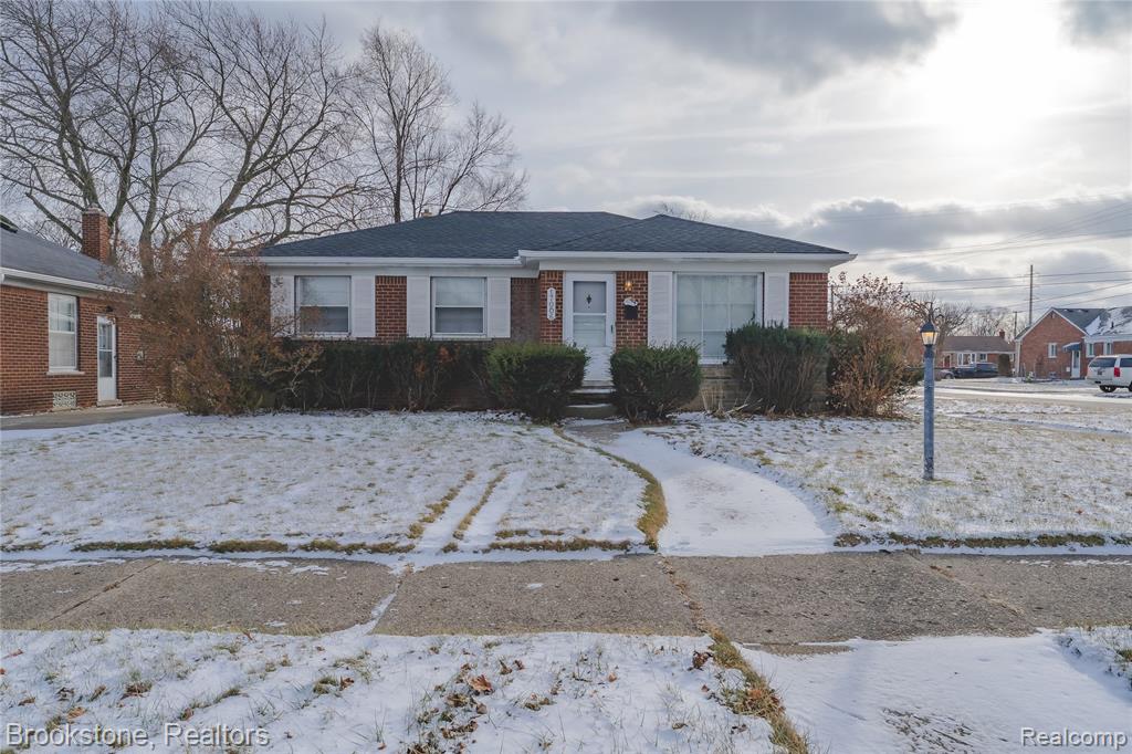 17006 Juliana Avenue, Eastpointe, MI 48021 — front exterior