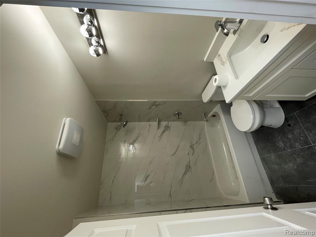 4654 Dickerson Street, Detroit, MI 48215 — Photo 12