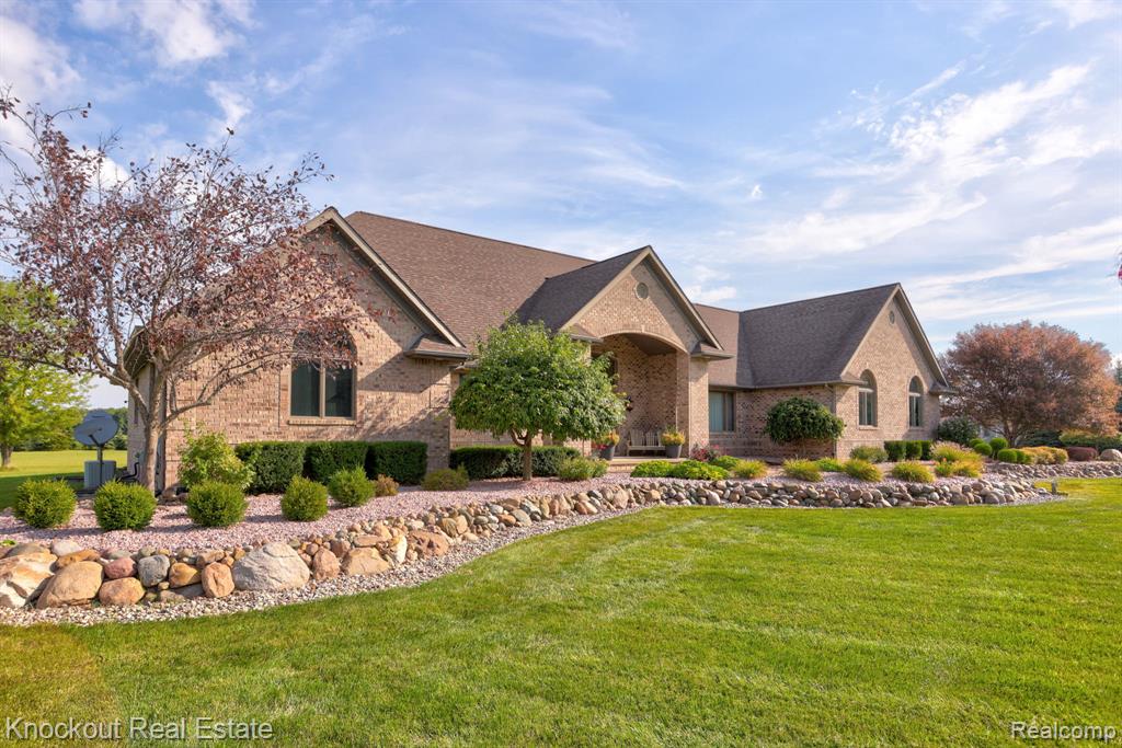 10205 Bradley Road, Frankenmuth, MI 48734 — Photo 4