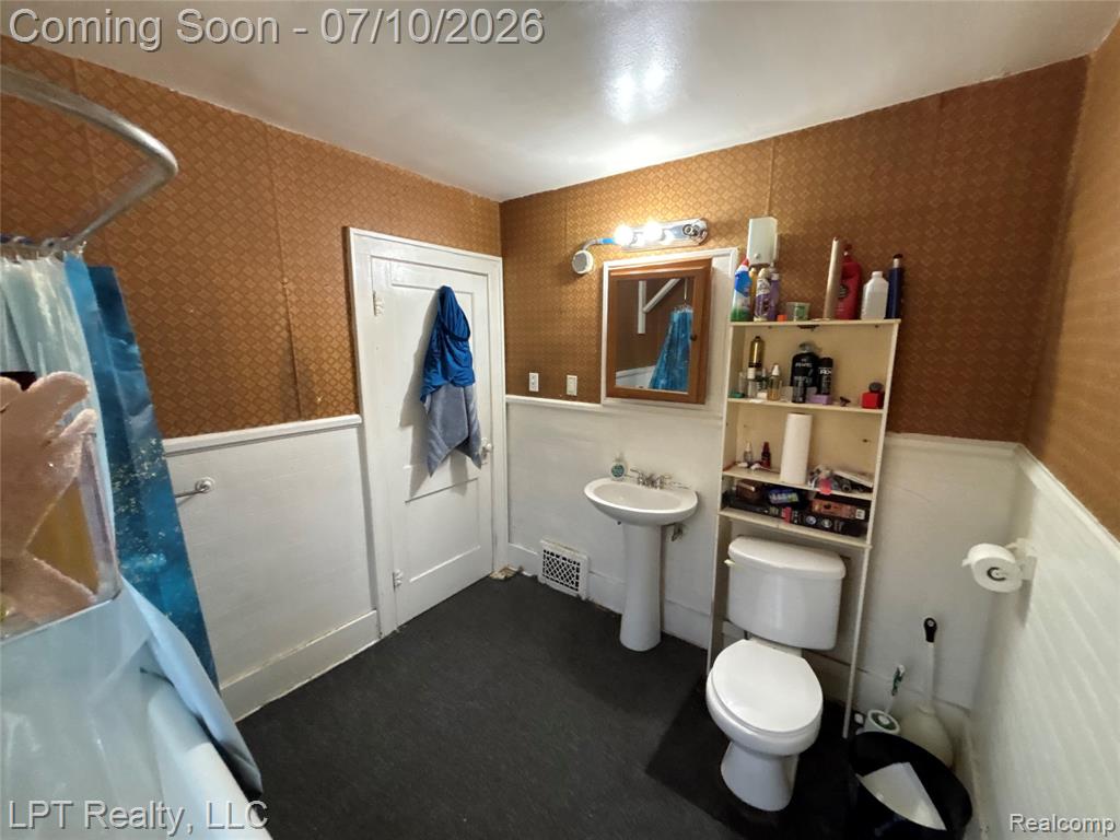 923 10th Street, Port Huron, MI 48060 — Photo 19