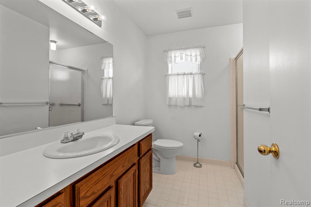 250 Winding Brook, Commerce Twp, MI 48390 — Photo 19