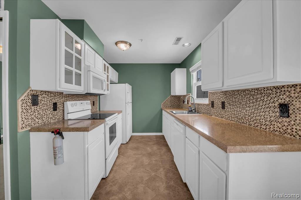1848 Campau Farms Circle, Detroit, MI 48207 — Photo 12
