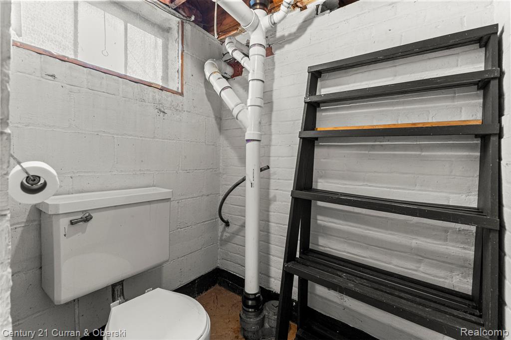 7502 Coolidge, Center Line, MI 48015 — Photo 41